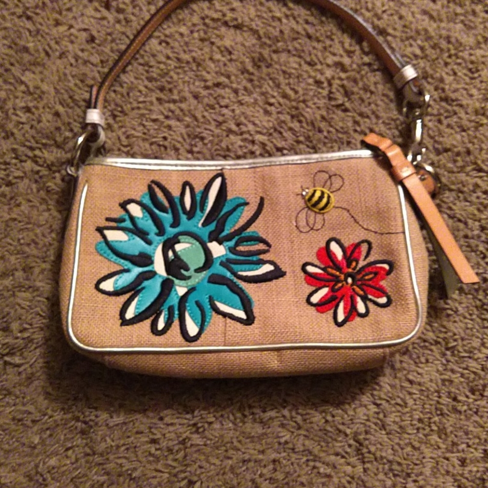 Bumble bee purse.